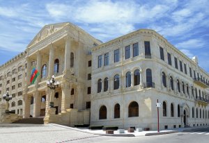 Daha bir neçə icra nümayəndəsi barəsində cinayət işi başlanıldı